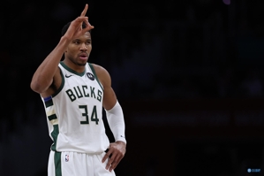 quá phóng đại! Antetokounmpo ghi được 46 điểm khi bắn 16 ăn 22, 16 rebound và 6 kiến ​​​​tạo để dẫn dắt đội của anh ấy giành được 5 chiến thắng liên tiếp.