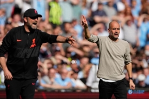 Guardiola: Klopp sẽ trở lại! Anh ấy đã giúp tôi trở thành một huấn luyện viên giỏi hơn và bóng đá cần anh ấy