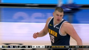 Jokic 31+7, Murray 15+10+7, Wenban 17+9, Nuggets đứng đầu Western Conference