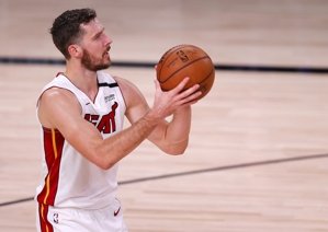 Derrick Jones Jr.: Dragic đã giúp tôi tiến bộ khi còn ở Heat và thích chơi cùng anh ấy