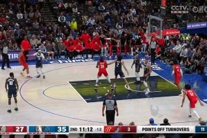 Đội bóng Đông Âu ghi 70 điểm trong 3/4, Henderson ghi 2 trên 11. Mavericks đánh bại Trail Blazers.