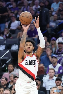 Trạng thái nóng! Anfernee Simons ghi được 38 điểm, 4 rebound và 11 kiến ​​​​tạo khi thực hiện 13/25 cú sút.