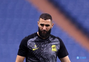 L'Equipe: Benzema chán nản với trình độ của Saudi Arabia, những người xung quanh cho rằng anh sẽ sớm trở lại đội để tập luyện.