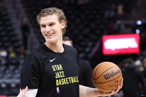 Woj: Jazz quyết tâm xây dựng đội bóng xung quanh Markkanen và có khả năng sẽ gia hạn hợp đồng trước vào mùa hè này