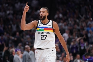 Kích thước lớn hai cặp! Gobert thực hiện 7 trong số 11 cú sút và đóng góp 19 điểm, 16 rebound và 4 block, với điểm cộng trừ +9