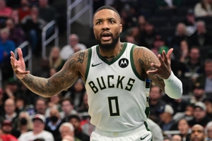 Một cú trượt ba điểm hoàn hảo! Lillard ghi được 24 điểm khi sút 7/21, 5 rebound và 7 kiến ​​​​tạo & 1/8 trong hiệp cuối cùng