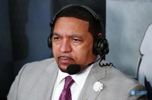 Mark Jackson: Tôi đã đặt nền móng cho Warriors giành được 4 chức vô địch. Trợ lý huấn luyện viên Malone của tôi cũng đã giành chức vô địch năm đó.