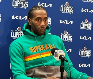 Kawhi: Đáng lẽ màn lội ngược dòng tối nay không nên xảy ra nhưng Lakers phải được khen ngợi