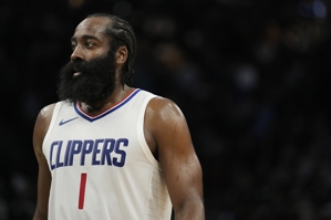 29+8 thật khó để ngăn chặn thất bại! Clippers lần đầu tiên thua khi Harden ghi được 24 điểm trở lên. Họ có 10 trận thắng và 0 trận thua trước đó.