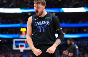 Doncic ghi trung bình điểm + rebounds + kiến ​​​​tạo ≥53 mỗi trận mùa này.