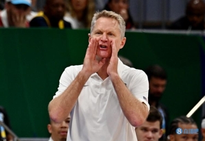 Kerr nói về cuộc chiến Lakers-Yong: Đây là trận đấu rất quan trọng liên quan đến thứ hạng.