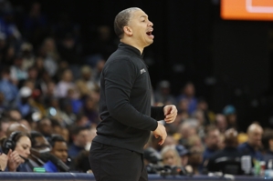 Tyronn Lue: Tôi muốn khen ngợi các cầu thủ của mình tối nay.